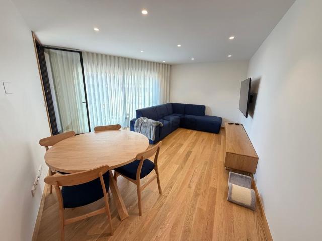 Apartamento venda em Oliveira do Douro, Vila Nova De Gaia