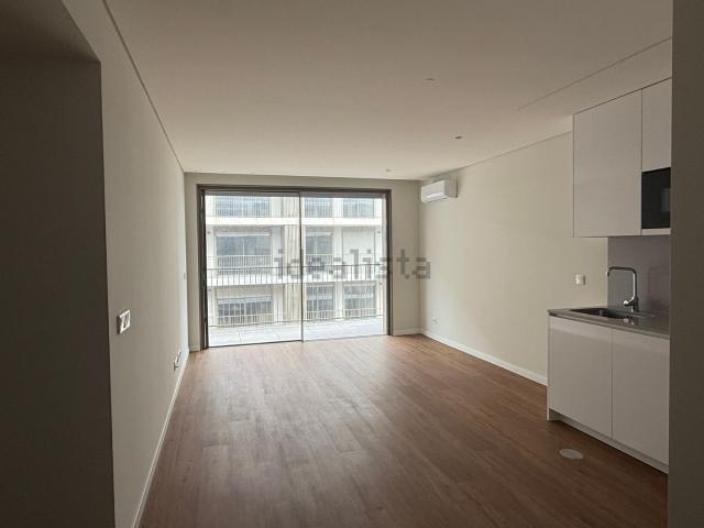 Apartamento alugar em Oliveira do Douro, Vila Nova De Gaia