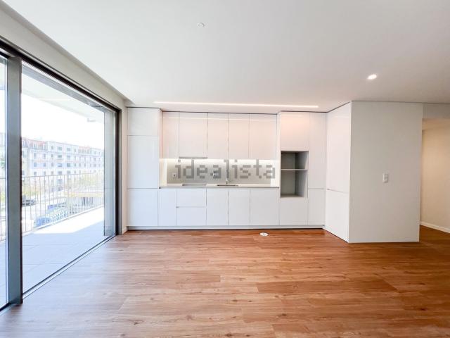 Apartamento venda em Vilar de Andorinho, Vila Nova de Gaia