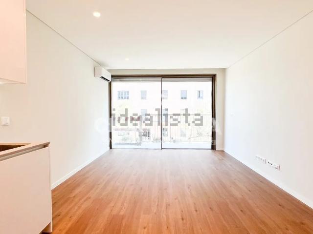 Apartamento venda em Oliveira do Douro, Vila Nova De Gaia