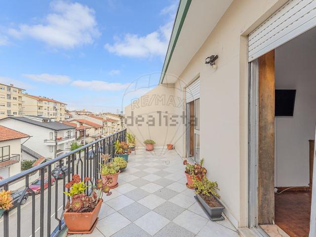 Apartamento venda em Oliveira do Douro, Vila Nova de Gaia