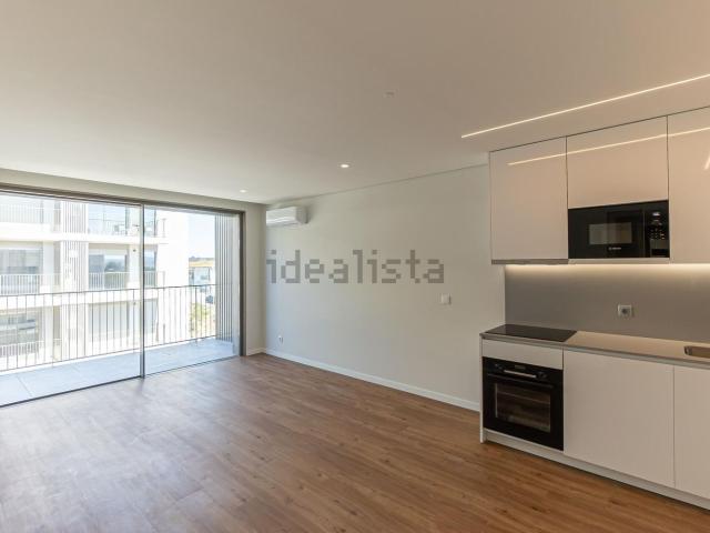 Apartamento venda em Oliveira do Douro, Vila Nova De Gaia