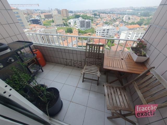 Apartamento venda em Oliveira do Douro, Vila Nova De Gaia
