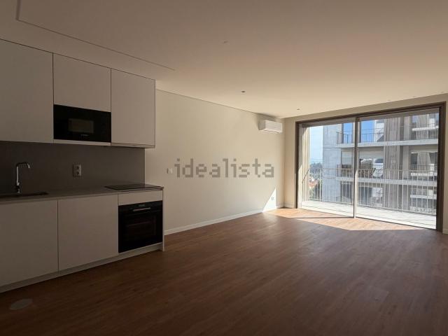 Apartamento alugar em Oliveira do Douro, Vila Nova De Gaia