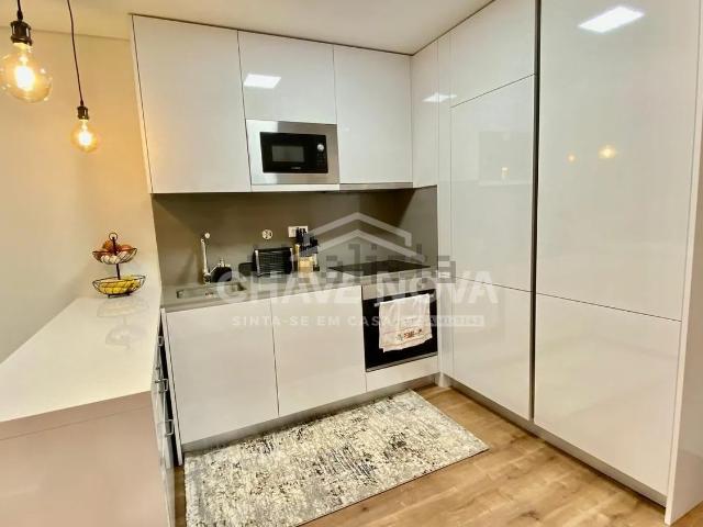 Apartamento venda em Oliveira do Douro, Vila Nova De Gaia