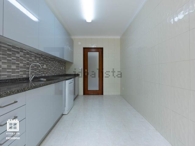Apartamento venda em Oliveira do Douro, Vila Nova De Gaia