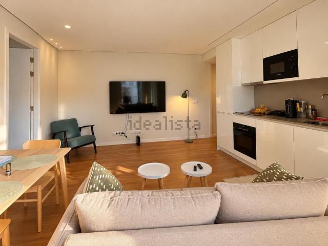 Apartamento alugar em Vilar de Andorinho, Vila Nova de Gaia