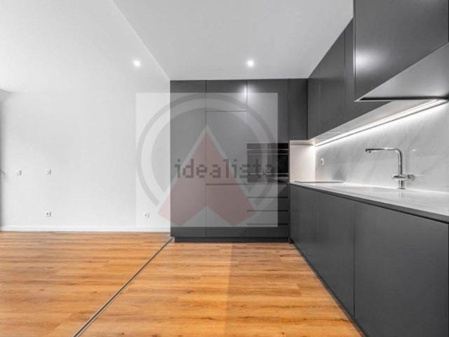 Apartamento venda em Oliveira do Douro, Vila Nova De Gaia