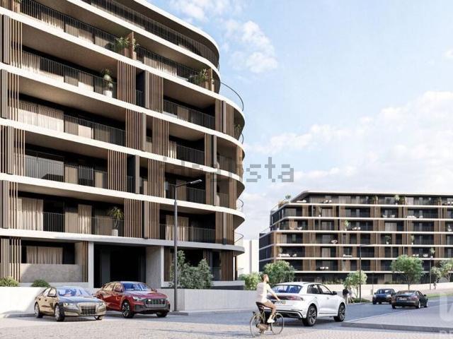 Apartamento venda em Oliveira do Douro, Vila Nova De Gaia