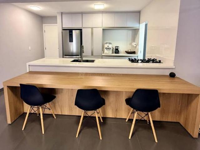 Apartamento venda em Região Geográfica Imediata de Maringá, Maringá