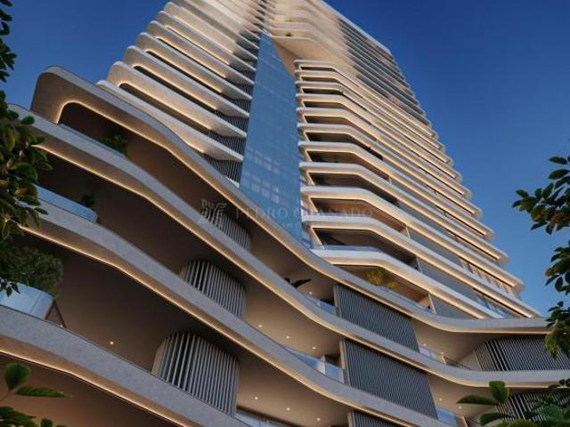 Apartamento venda em Região Geográfica Imediata de Maringá, Maringá