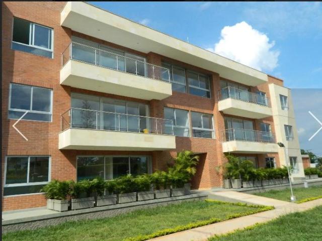 Apartamento en arriendo en Pance, Cali
