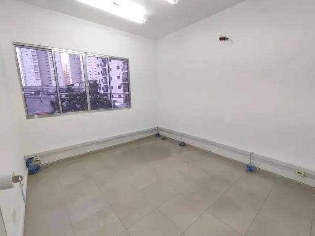 Ponto Comercial aluguel em Região Imediata de São Paulo, Região Metropolitana de São Paulo