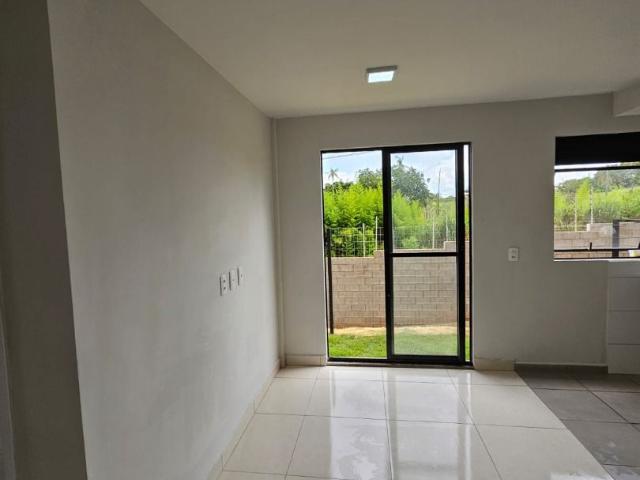 Apartamento aluguel em Gleba Simon Frazer, Londrina