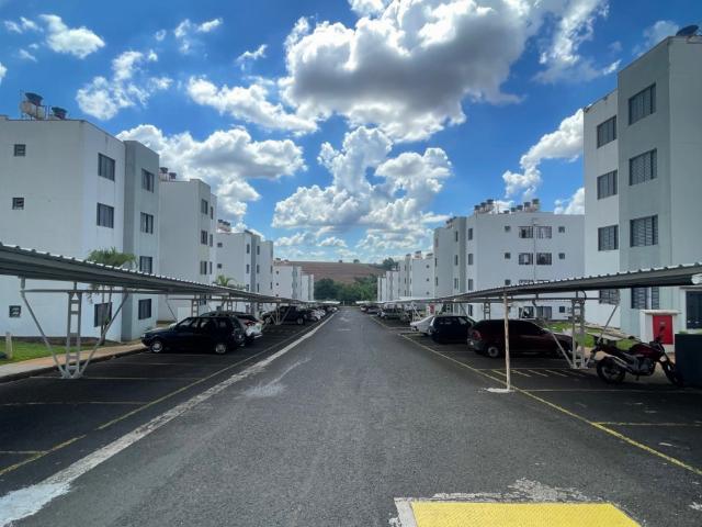 Apartamento aluguel em Região Geográfica Imediata de Maringá, Maringá