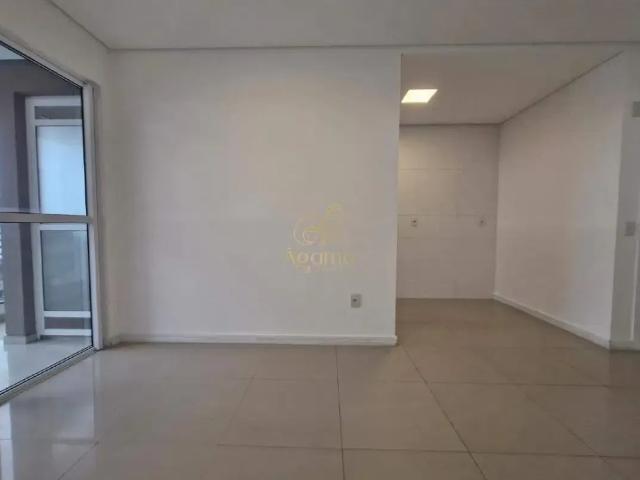 Apartamento aluguel em Jardim Itamirim, Itajaí