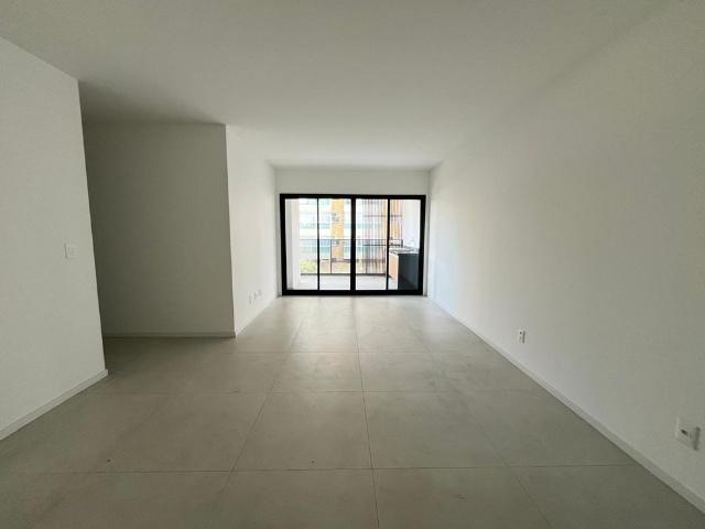 Apartamento aluguel em Região Geográfica Imediata de Vitória, Região Metropolitana da Grande Vitória