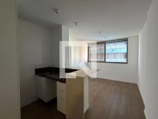 Apartamento aluguel em Arniqueira, Região Geográfica Intermediária do Distrito Federal