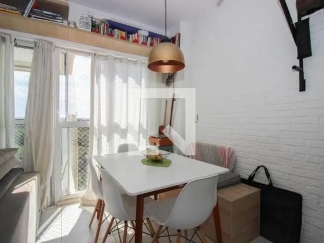 Apartamento aluguel em Vila Areal, Arniqueira