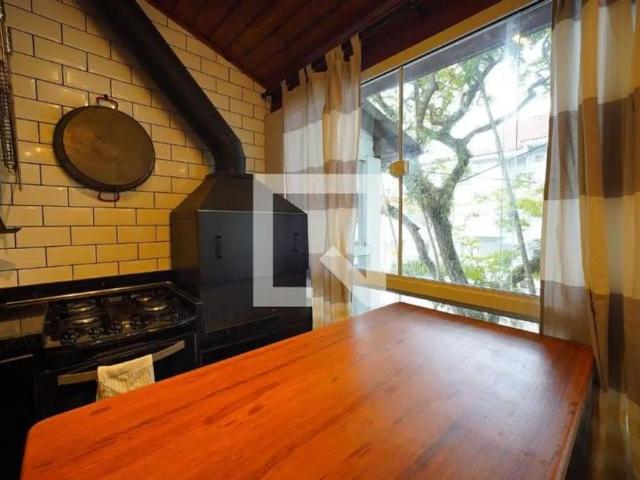 Apartamento aluguel em Canasvieiras, Florianópolis