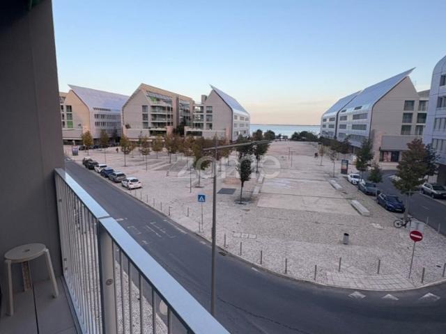 Apartamento alugar em Poço do Bispo, Lisboa