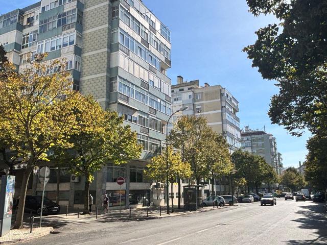 Apartamento alugar em Benfica, Lisboa