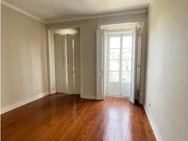 Apartamento alugar em São Vicente de Fora, Lisboa