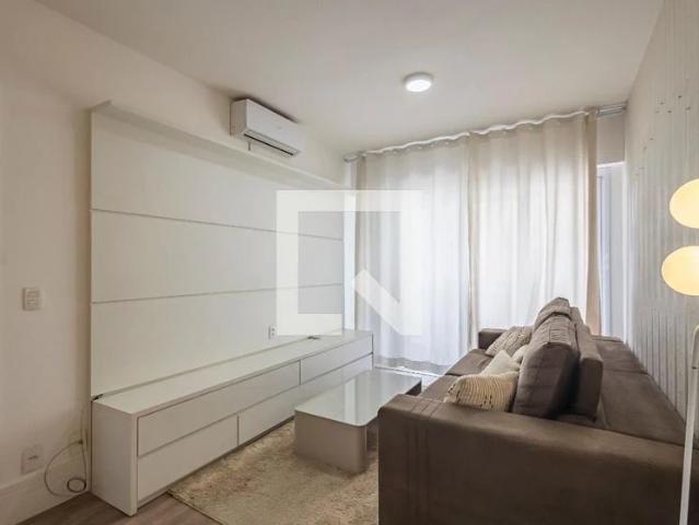 Apartamento aluguel em Alphaville Residencial 0, Barueri