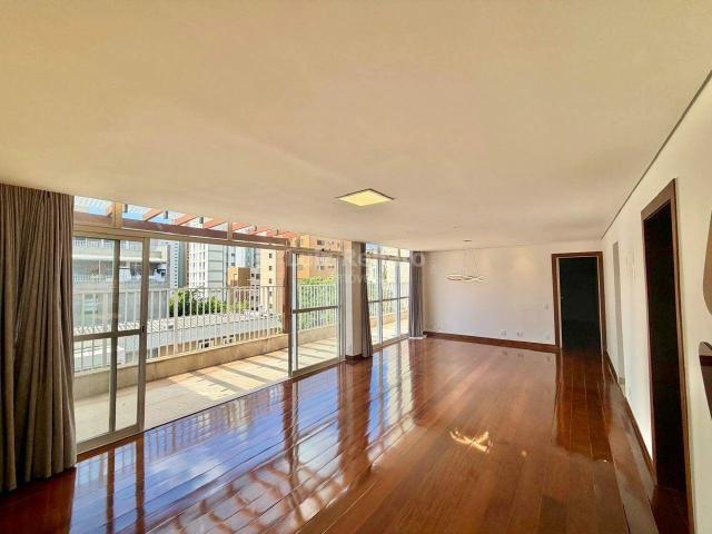 Apartamento aluguel em Regional Centro-Sul, Belo Horizonte