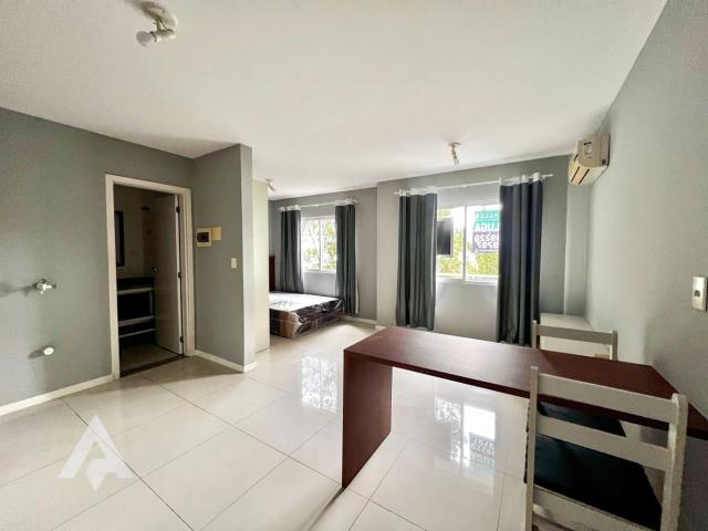 Apartamento aluguel em Região Geográfica Imediata de Blumenau, Blumenau