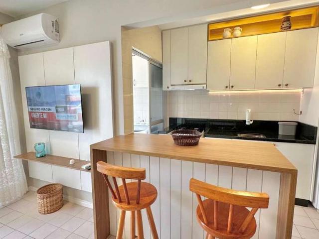 Apartamento aluguel em Bombas, Bombinhas