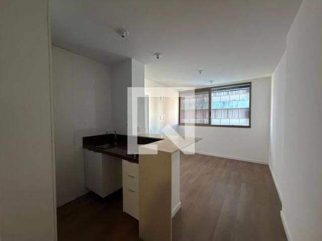 Apartamento aluguel em Arniqueira, Região Geográfica Intermediária do Distrito Federal