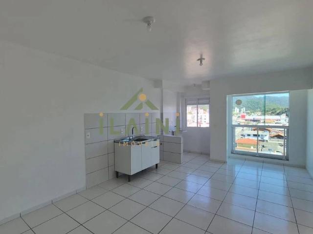 Apartamento aluguel em Santa Regina, Camboriú