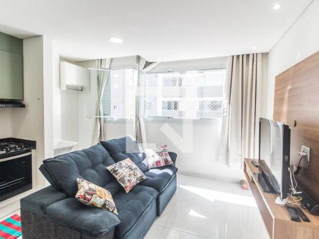 Apartamento aluguel em Vila Sul Americana, Carapicuíba
