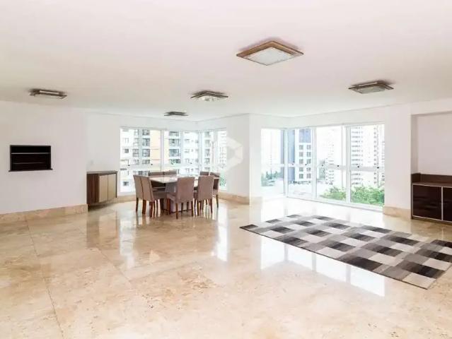 Apartamento aluguel em Água Verde, Curitiba
