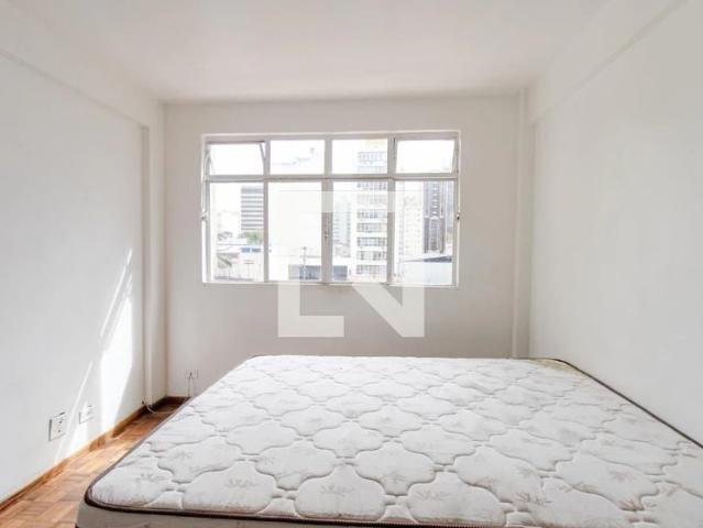 Apartamento aluguel em Centro, Curitiba