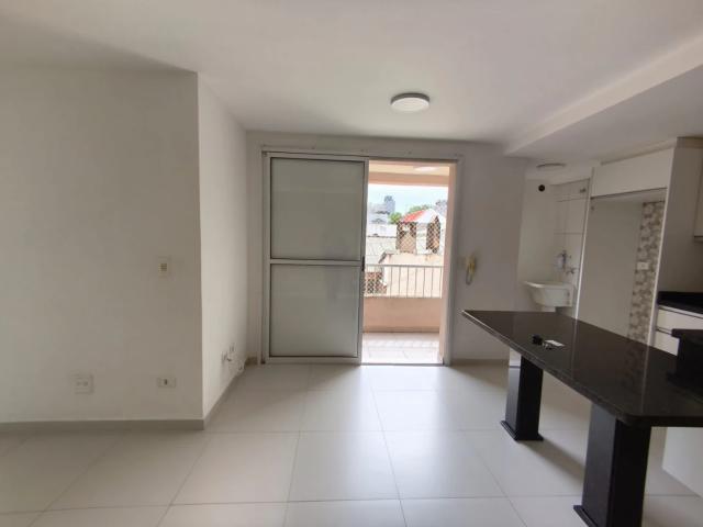 Apartamento aluguel em Novo Mundo, Curitiba