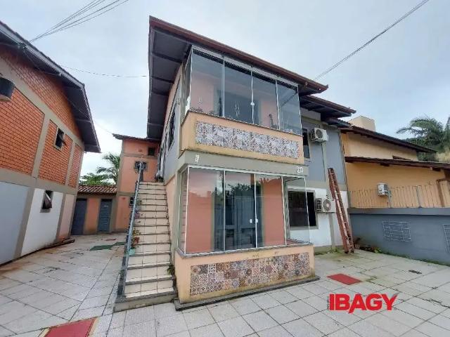 Apartamento aluguel em Região Geográfica Imediata de Florianópolis, Desterro