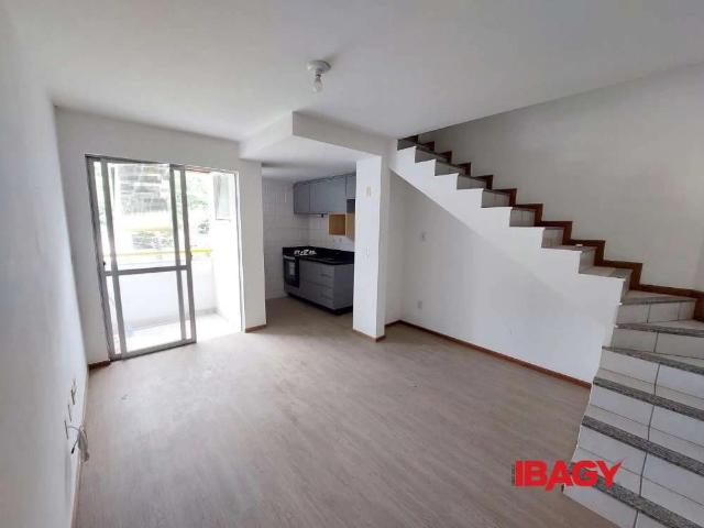 Apartamento aluguel em Trindade, Florianópolis