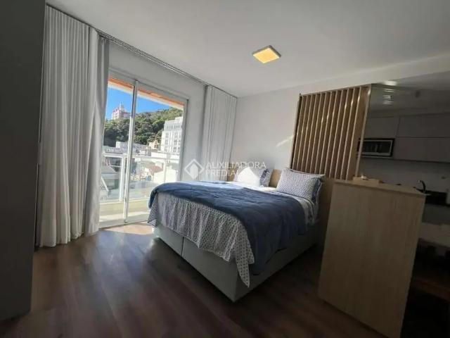 Apartamento aluguel em Região Geográfica Imediata de Florianópolis, Desterro