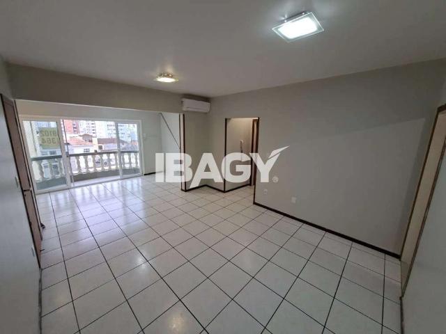 Apartamento aluguel em Centro, Florianópolis
