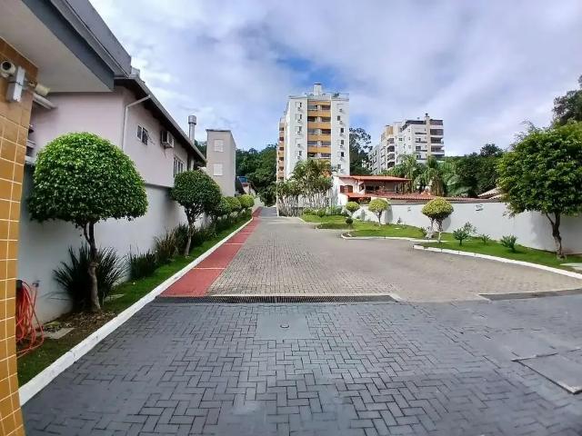 Apartamento aluguel em Região Geográfica Imediata de Florianópolis, Desterro
