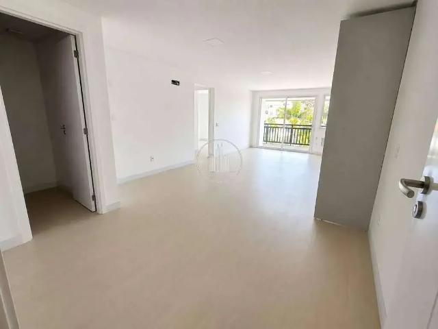 Apartamento aluguel em Região Geográfica Imediata de Florianópolis, Desterro