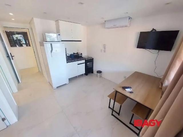 Apartamento aluguel em Região Geográfica Imediata de Florianópolis, Desterro