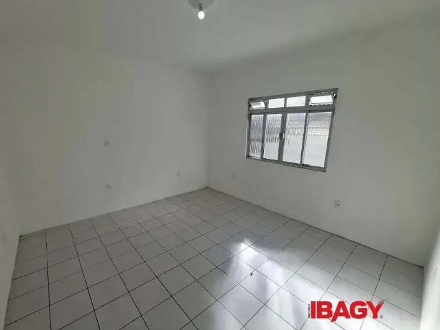 Apartamento aluguel em Região Geográfica Imediata de Florianópolis, Desterro