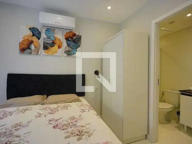 Apartamento aluguel em Região Geográfica Imediata de Florianópolis, Desterro