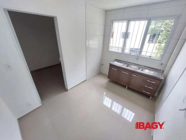 Apartamento aluguel em Serrinha, Florianópolis