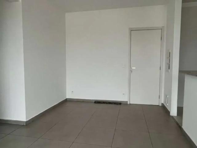 Apartamento aluguel em Região Imediata de Guaratinguetá, Região Metropolitana do Vale do Paraíba e Litoral Norte