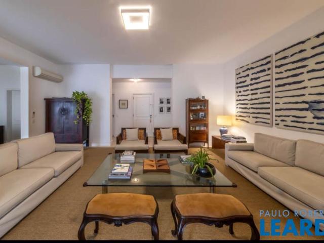 Casa aluguel em Região Imediata de Taubaté-Pindamonhangaba, Região Metropolitana do Vale do Paraíba e Litoral Norte