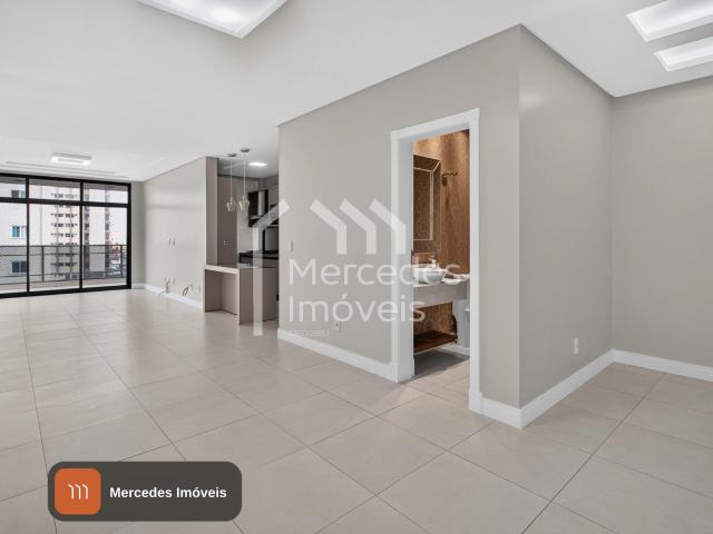 Apartamento aluguel em Centro, Itajaí
